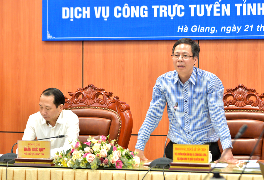 PGS, Tiến sỹ Lê Văn Chiến, Viện trưởng Viện Lãnh đạo học và Chính sách công, Học viện Chính trị Quốc gia Hồ Chí Minh phát biểu tại hội thảo.