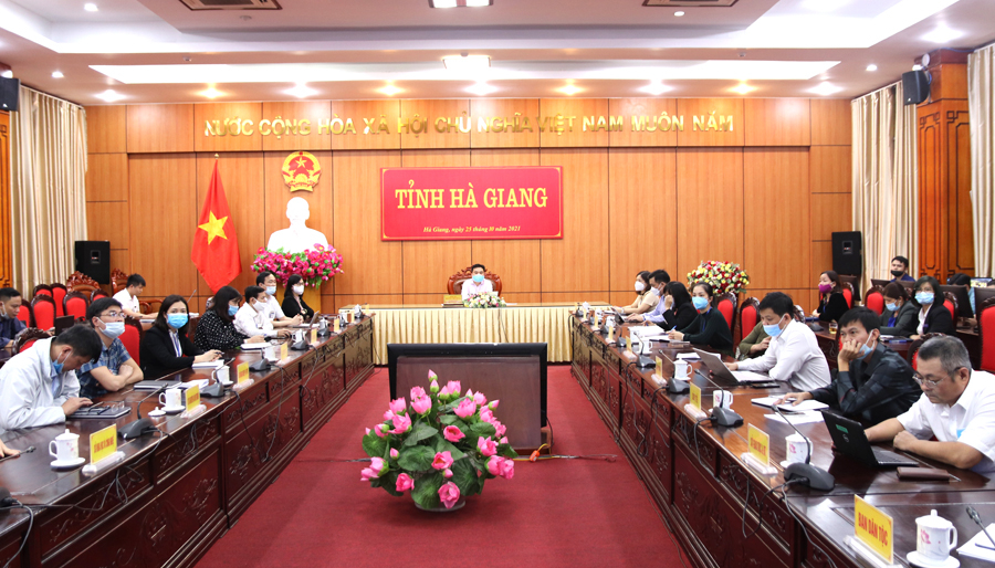 Các đại biểu dự hội thảo tại điểm cầu Hà Giang.