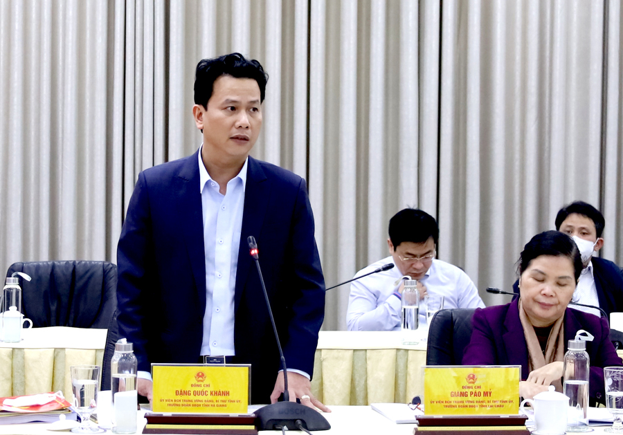 Bí thư Tỉnh ủy Đặng Quốc Khánh phát biểu tại hội nghị ở tỉnh Lào Cai. (Ảnh: Duy Bảo)