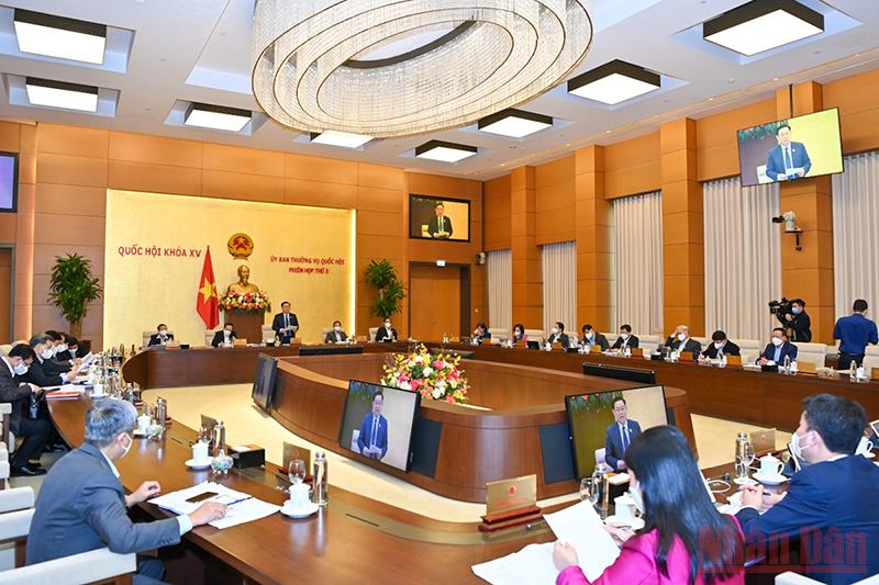 Quang cảnh phiên họp thứ năm Ủy ban Thường vụ Quốc hội khóa XV.