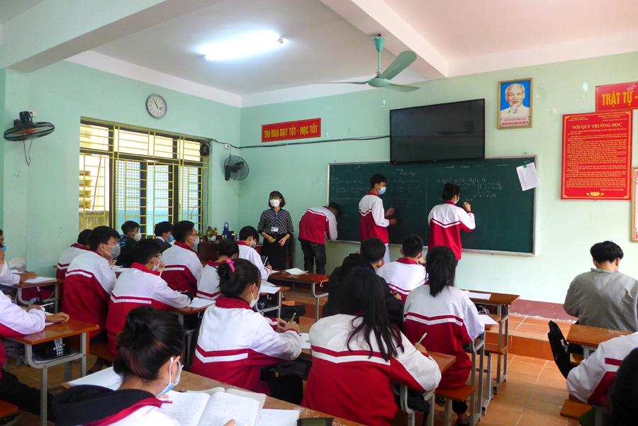 Giờ học của học sinh Trường THPT Lê Hồng Phong (thành phố Hà Giang).