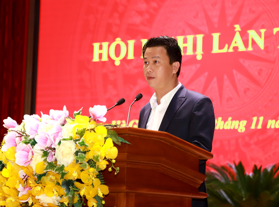 Bí thư Tỉnh ủy Đặng Quốc Khánh phát biểu chỉ đạo tại hội nghị