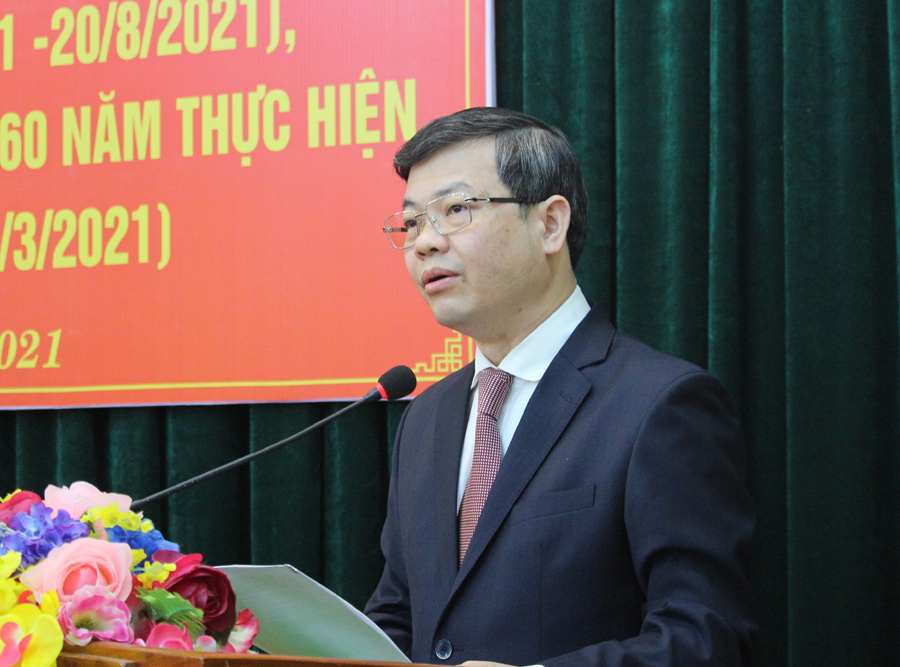 Chủ tịch UBND tỉnh Tuyên Quang Nguyễn Văn Sơn tham luận tại hội thảo với chủ đề: Đảng bộ và nhân dân các dân tộc tỉnh Hà Tuyên trong công cuộc bảo vệ biên giới phía Bắc và góp phần xây dựng CNXH (1976 – 1991)