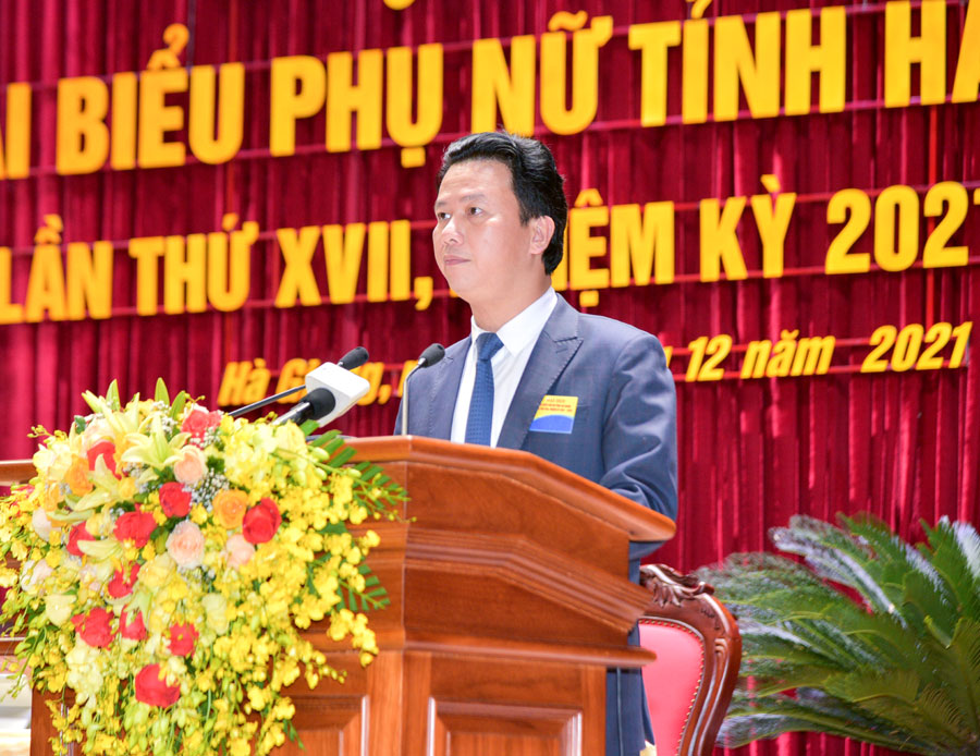 Bí thư Tỉnh ủy Đặng Quốc Khánh phát biểu chỉ đạo tại Đại hội.