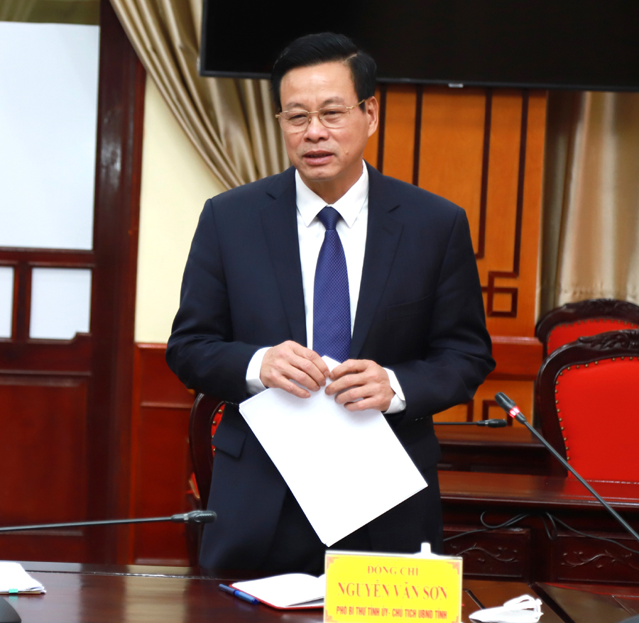 Chủ tịch UBND tỉnh Nguyễn Văn Sơn phát biểu tại buổi lễ ký kết 