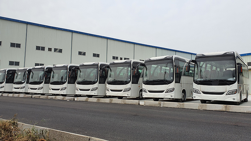  Sản phẩm xe bus của Công ty TNHH xe bus Daewoo Việt Nam (100% vốn từ tập đoàn Daewoo Hàn Quốc) mới xuất xưởng tại khu công nghiệp Khai Quang, thành phố Vĩnh Yên, Vĩnh Phúc.
