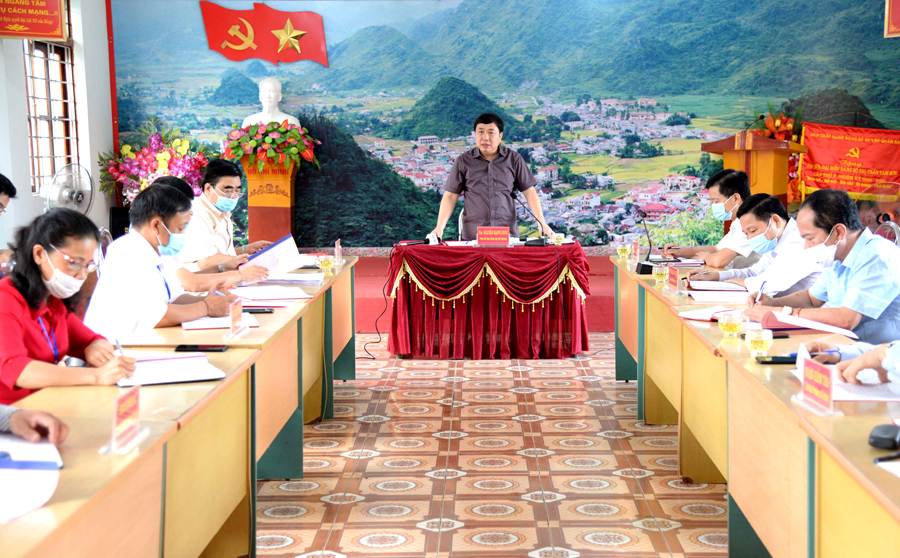 Phó Bí thư Tỉnh ủy Nguyễn Mạnh Dũng phát biểu tại buổi làm việc.