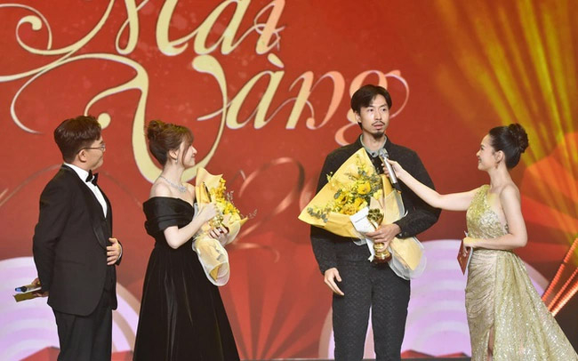 Đen Vâu và Hòa Minzy giành giải Nam, Nữ ca sỹ được yêu thích nhất 