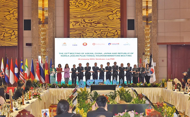 Các Bộ trưởng Du lịch ASEAN+3 tại Hội nghị Bộ trưởng Du lịch ASEAN+3 