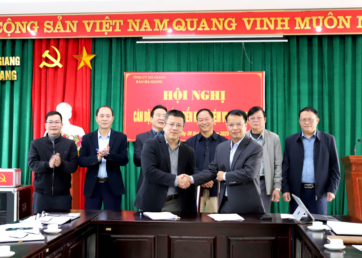 Ký kết phong trào thi đua năm 2025