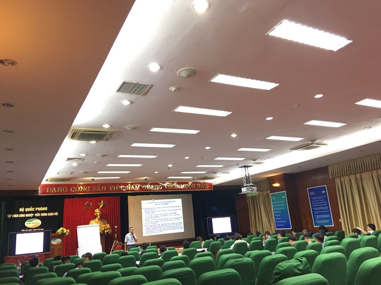 Đăng ký học khóa học quản lý vận hành nhà chung cư ở đâu?

