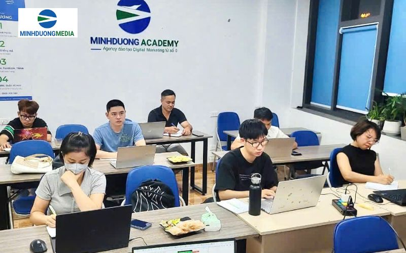 Khóa học Facebook Ads tại Minh Dương, học viên tự chạy ra đơn ở buổi học thứ 4

