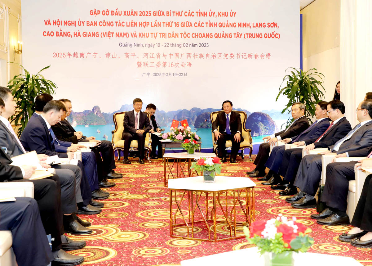 Quang cảnh buổi tiếp