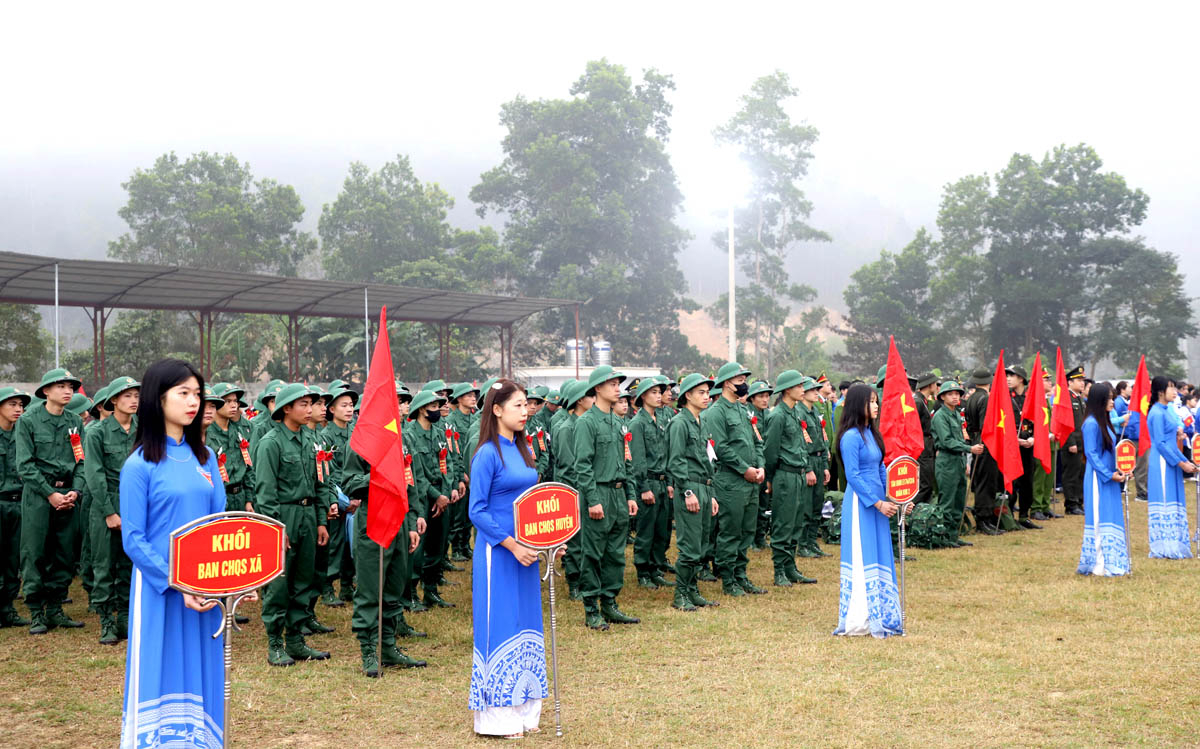 New recruits preparing to depart for military service.
