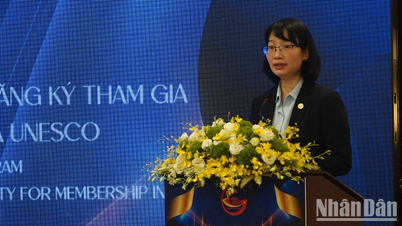 Tran Thi Dieu Thuy, Vice Chairwoman of Ho Chi Minh City Peoples Committee, delivers the opening speech at the seminar.