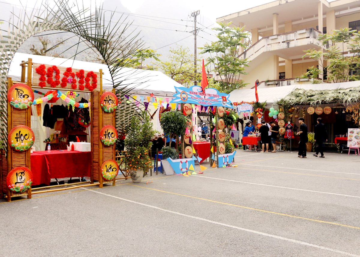 Hội trại của các chi đoàn