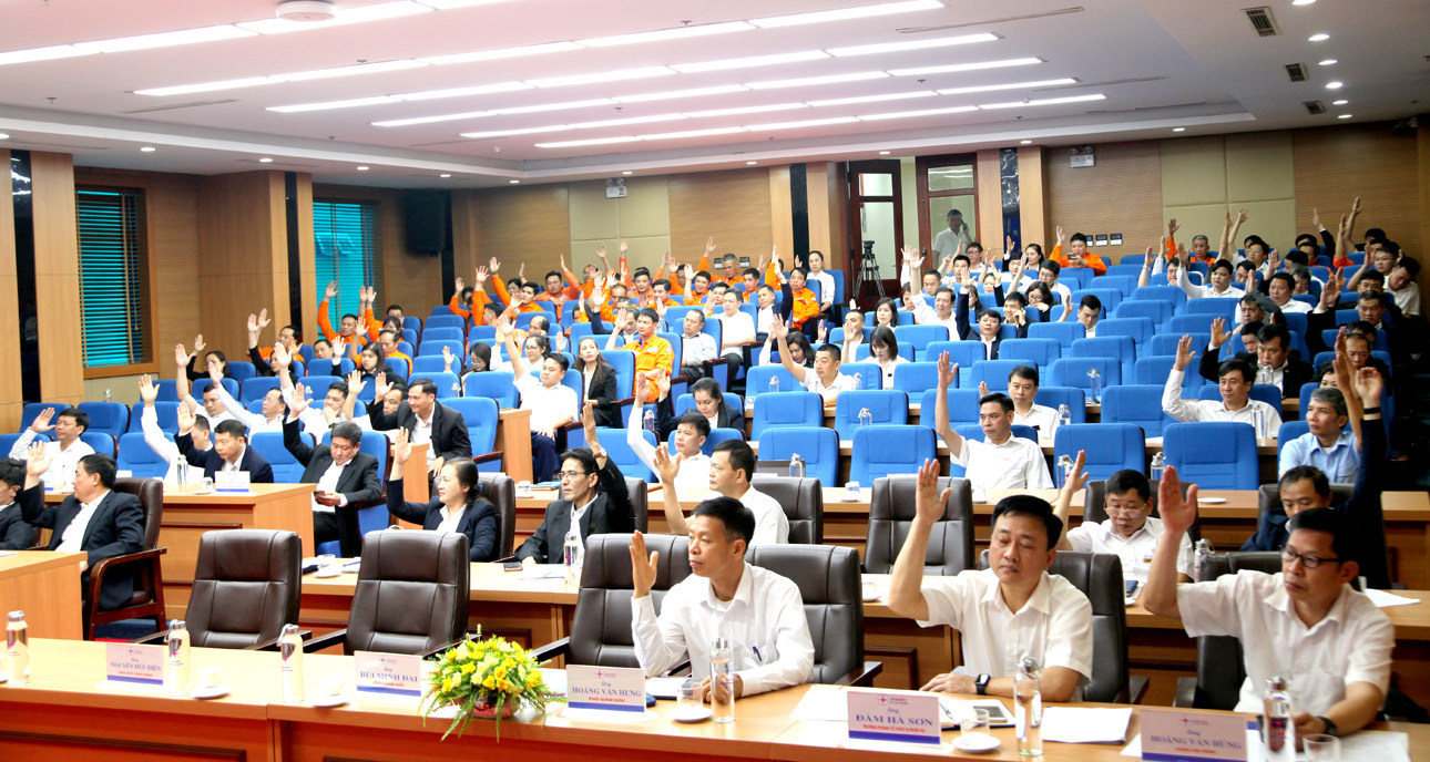 Hội nghị bầu đoàn đại biểu đi dự hội nghị NLĐ Tổng Công ty Điện lực miền Bắc năm 2024.