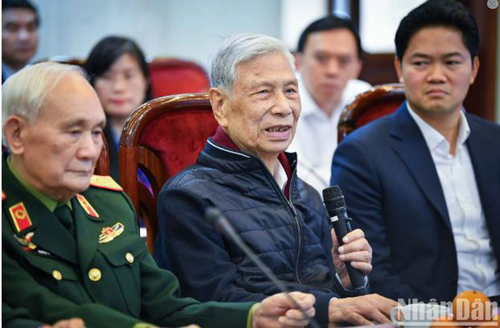 Trung tướng Đặng Quân Thụy, nguyên Phó Chủ tịch Quốc hội, cựu chiến binh Điện Biên Phủ chia sẻ về kỷ niệm thời tham gia chiến đấu tại chiến trường Điện Biên Phủ.