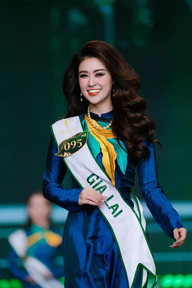 Quyên Qui từng dự thi Miss Earth Vietnam 2023