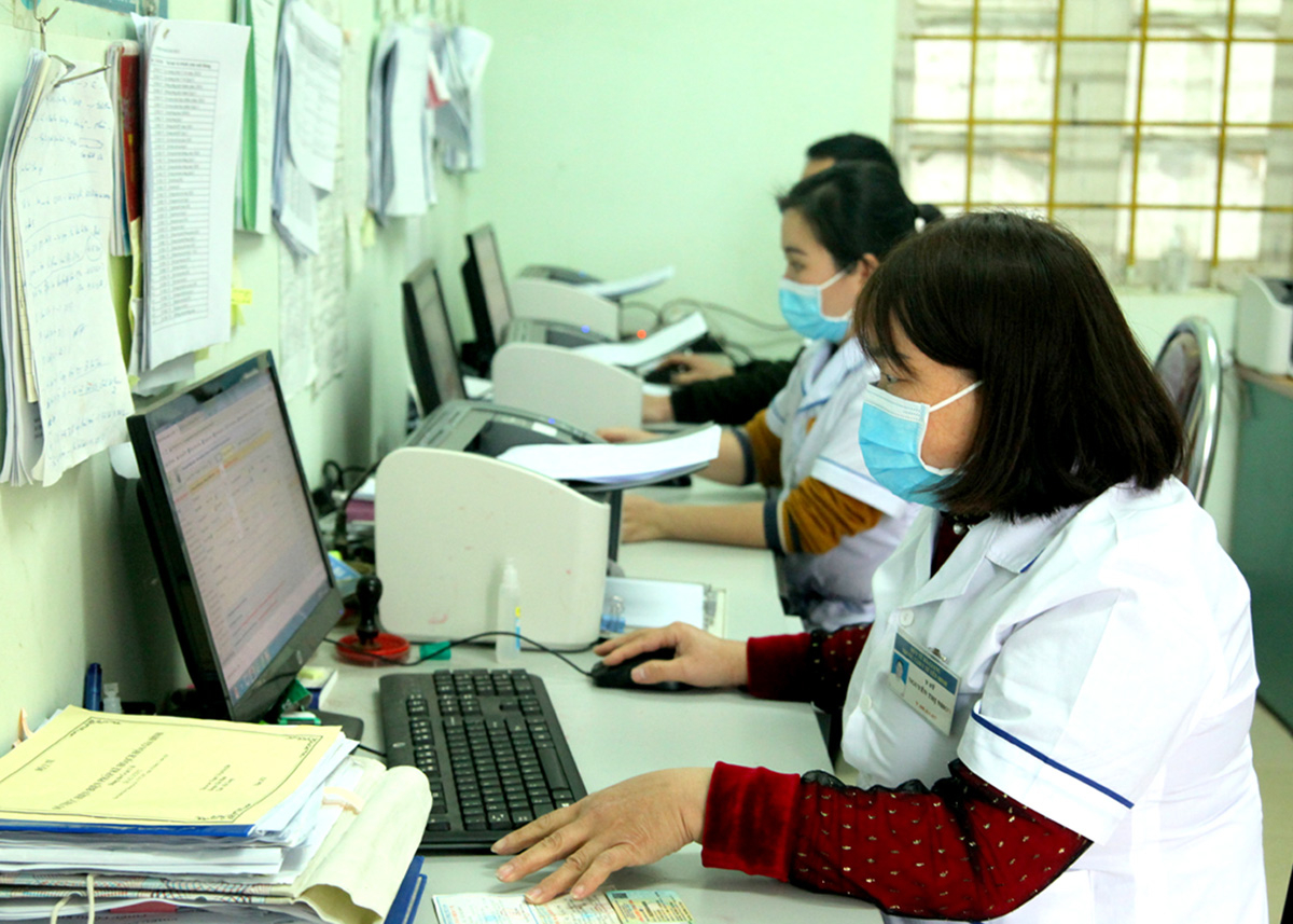 Các trạm y tế ứng dụng phần mềm vào quản lý bệnh nhân.