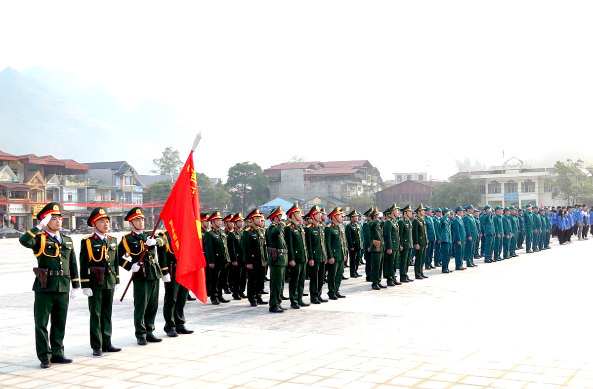 Huyện Yên Minh tổ chức ra quân huấn luyện năm 2025.
