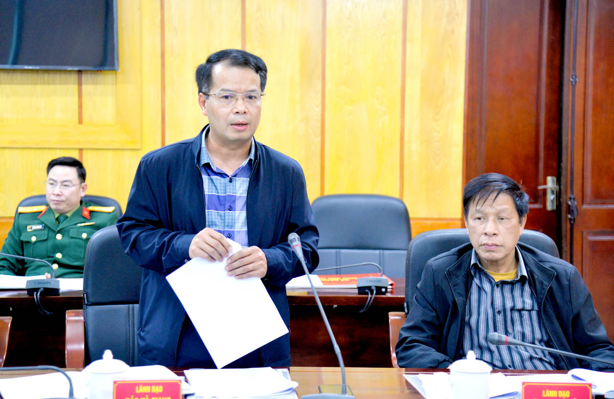 Đồng chí Mai Ngọc Quỳnh, Phó Tổng Biên tập Báo Hà Giang phát biểu tại hội nghị.