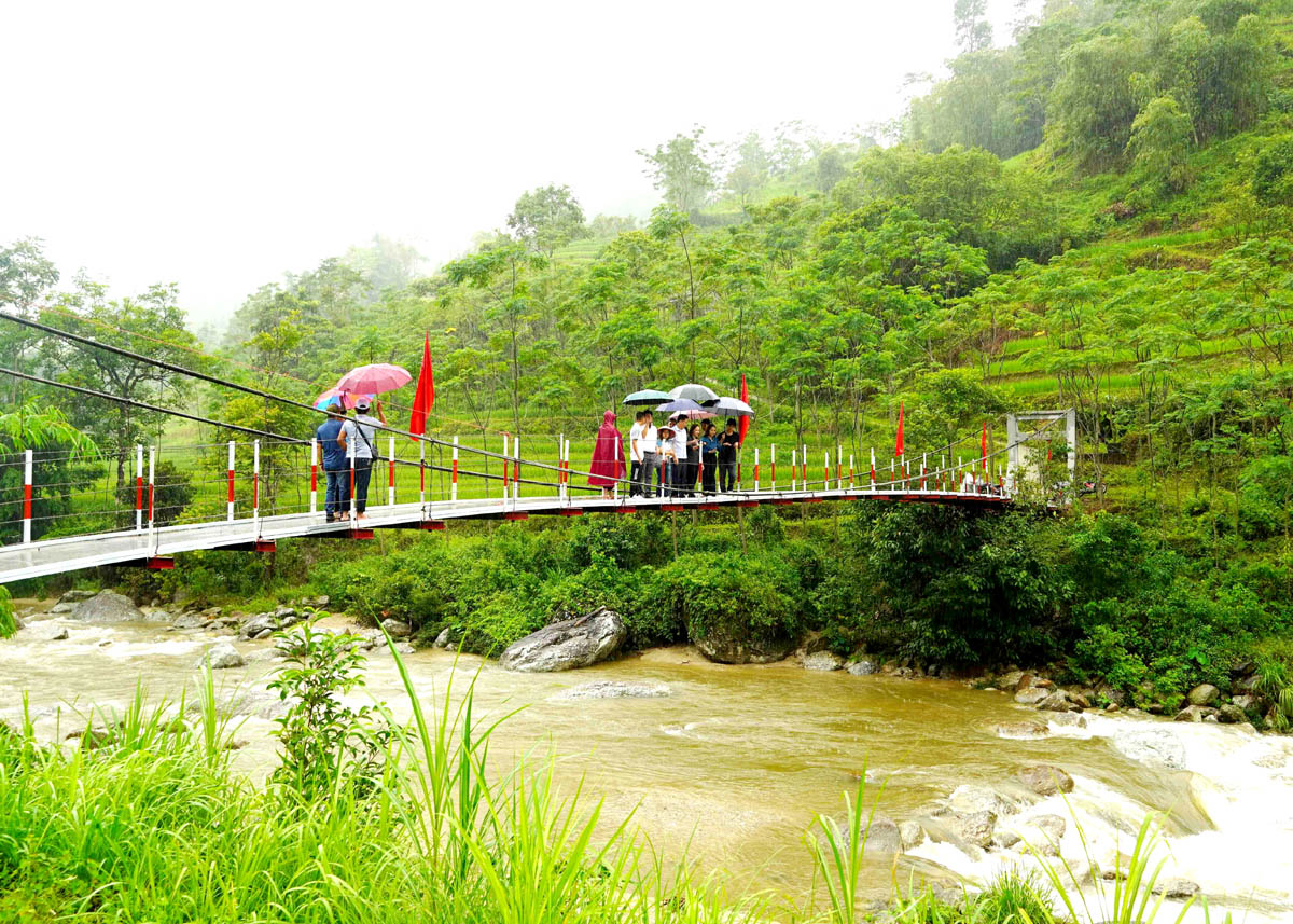 Cầu dân sinh tại xã Hồ Thầu được xây dựng từ nguồn kinh phí xã hội hóa.