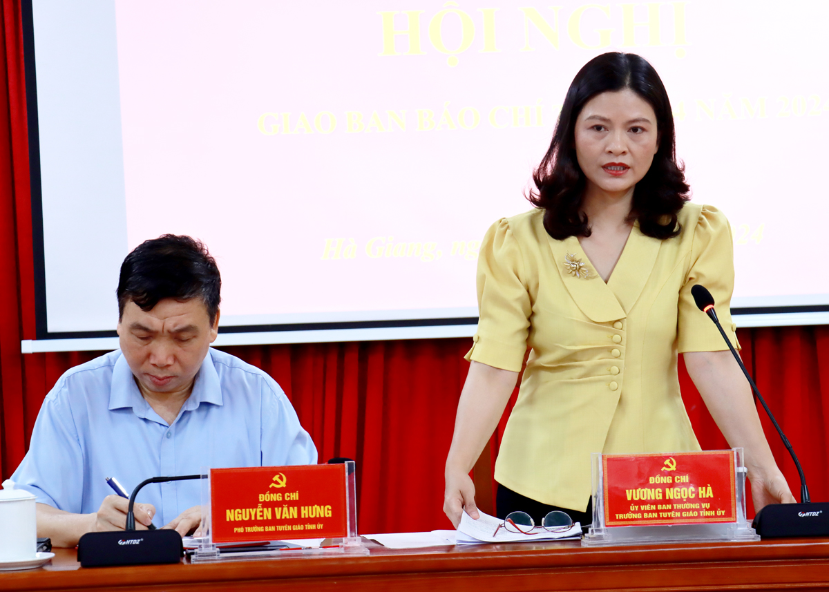 Trưởng Ban Tuyên giáo Tỉnh ủy Vương Ngọc Hà phát biểu tại hội nghị.