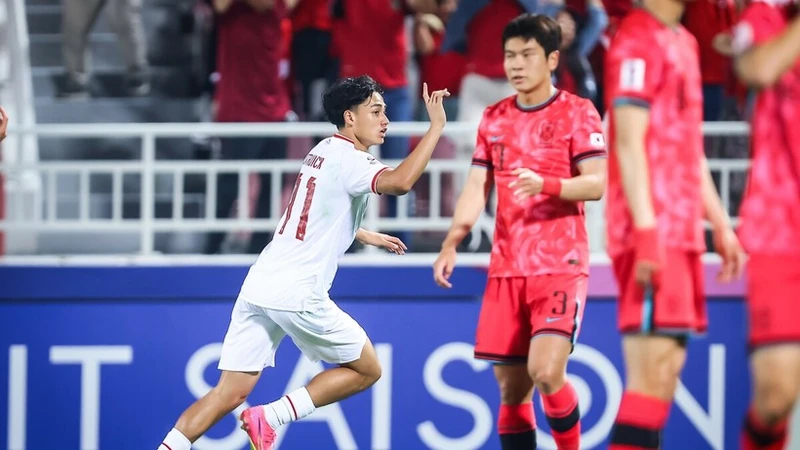 U23 Indonesia (áo trắng) loại U23 Hàn Quốc khỏi Vòng chung kết U23 châu Á 2024.