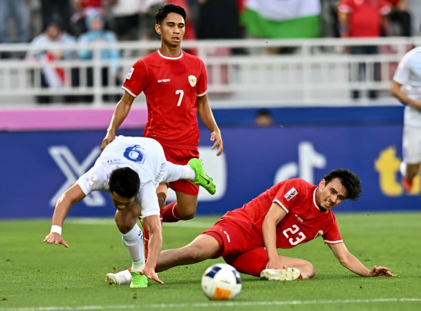 U23 Indonesia gặp nhiều khó khăn trong cuộc đối đầu với Uzbekistan