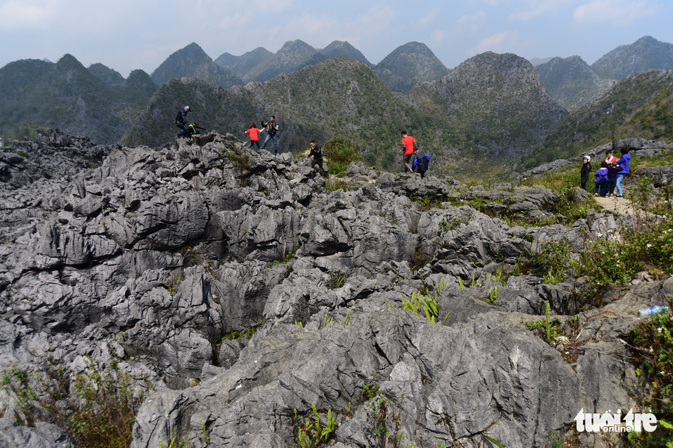 Tourists visit Dong Van Karst Plateau in Dong Van District, Ha Giang Province, Vietnam. Photo: Quang Dinh / Tuoi Tre