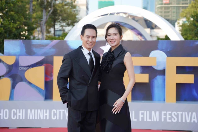 Vợ chồng đạo diễn Lý Hải - Minh Hà tham gia nhiều hoạt động tại Liên hoan Phim, tổ chức chương trình giao lưu với đoàn làm phim Lật mặt 7: Một điều ước dự kiến vào tối 12/4
