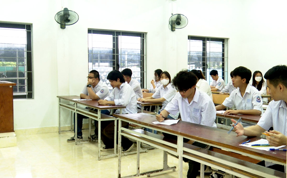 Kỳ thi tốt nghiệp THPT năm 2023 tại điểm thi trường Chuyên Hà Giang. Ảnh: PV