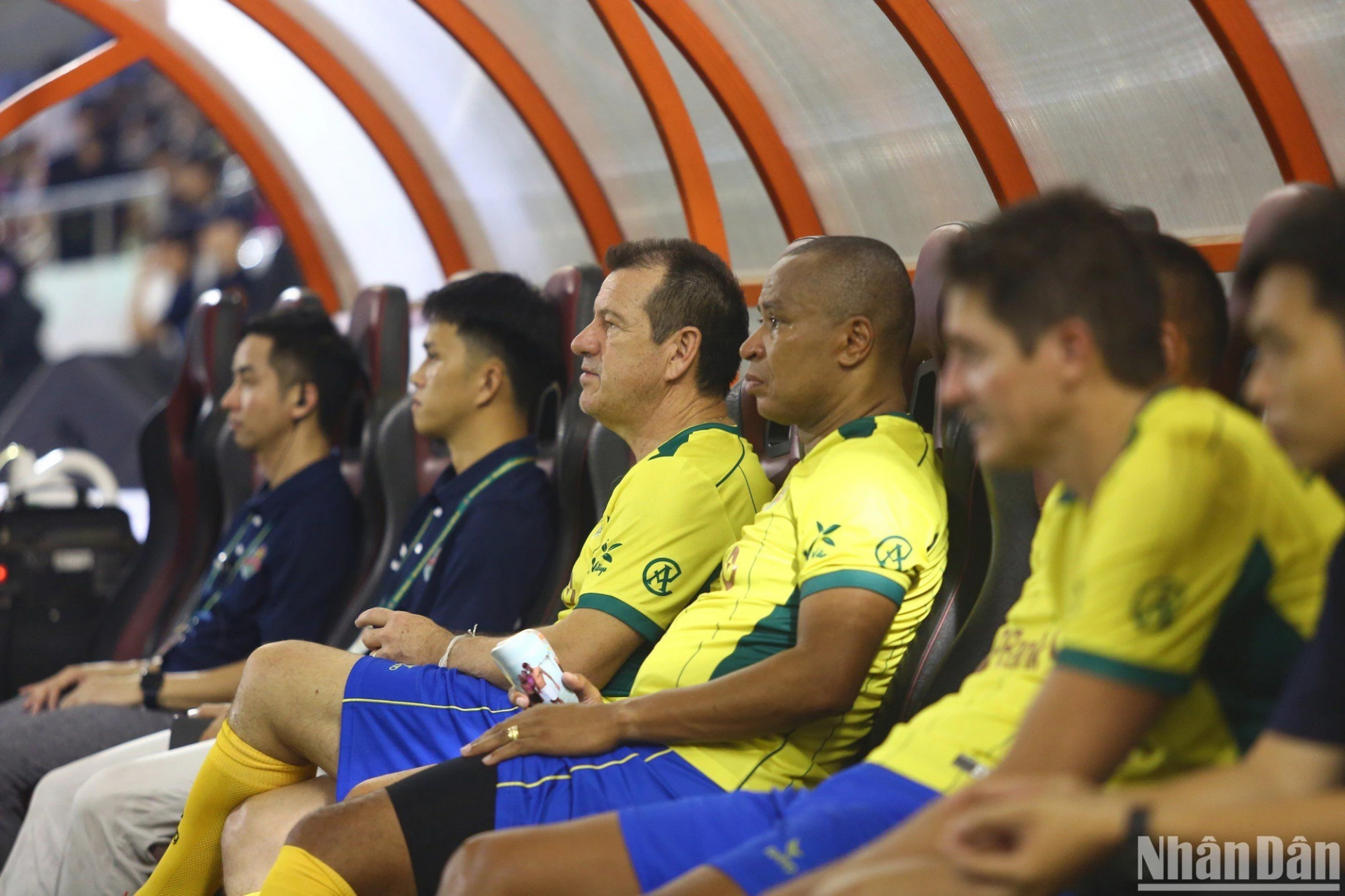 Lần đầu tiên các ngôi sao bóng đá Brazil có mặt tại Đà Nẵng.