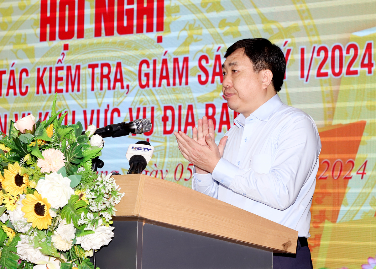 Quyền Bí thư Tỉnh ủy Nguyễn Mạnh Dũng phát biểu chào mừng hội nghị