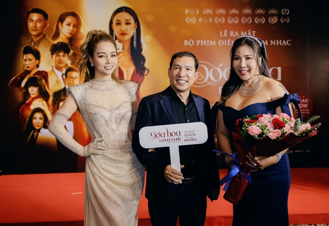 NSƯT Quang Thắng tới tham dự buổi công chiếu phim.