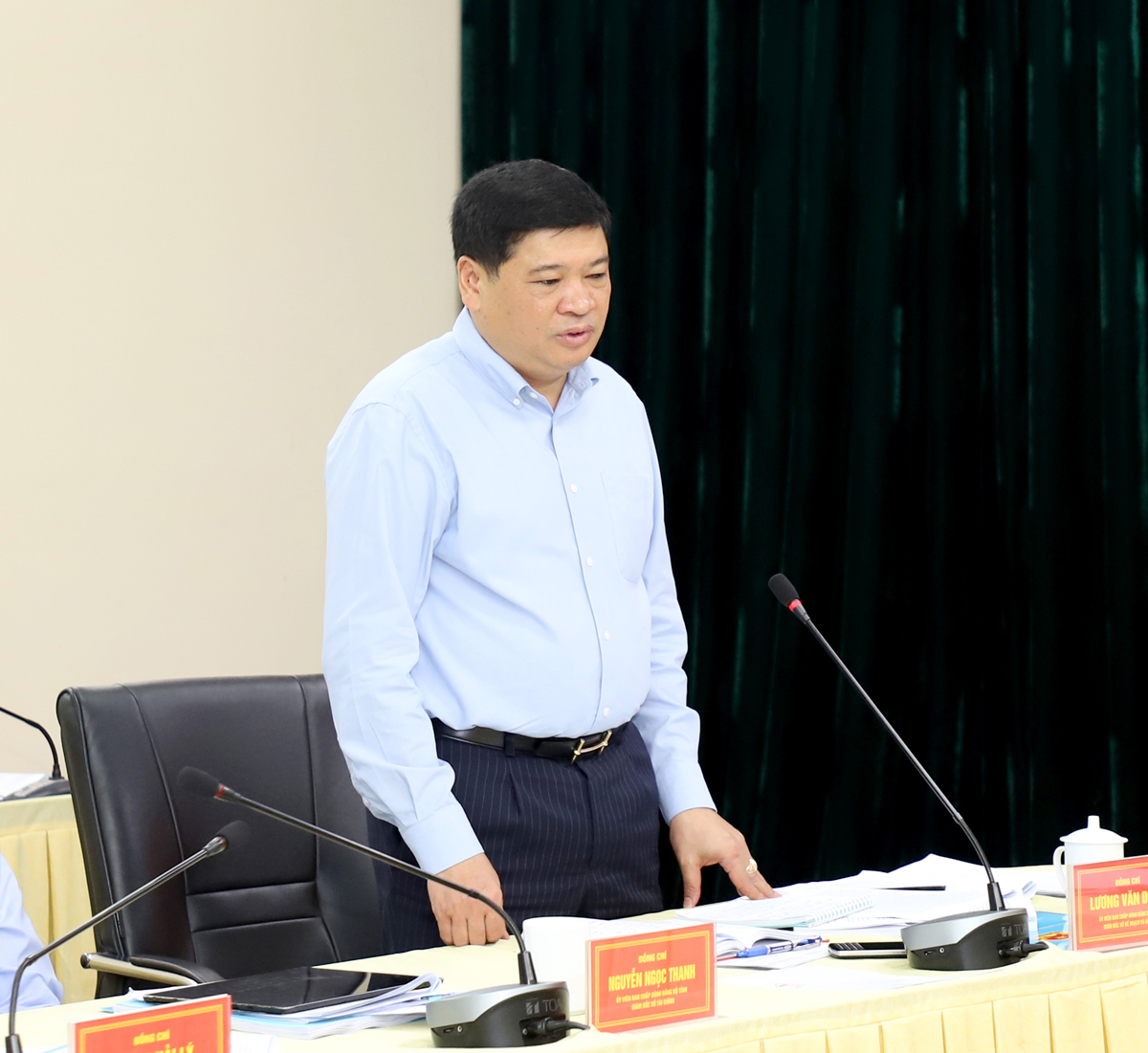 Giám đốc Sở Kế hoạch và Đầu tư Lương Văn Đoàn kiến nghị huyện Bắc Quang triển khai thực hiện các tiêu chí xây dựng NTM bảo đảm tính bền vững.