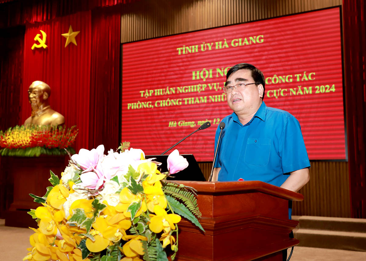Trưởng Ban Nội chính Tỉnh ủy Hoàng Đình Phới bế mạc hội nghị.