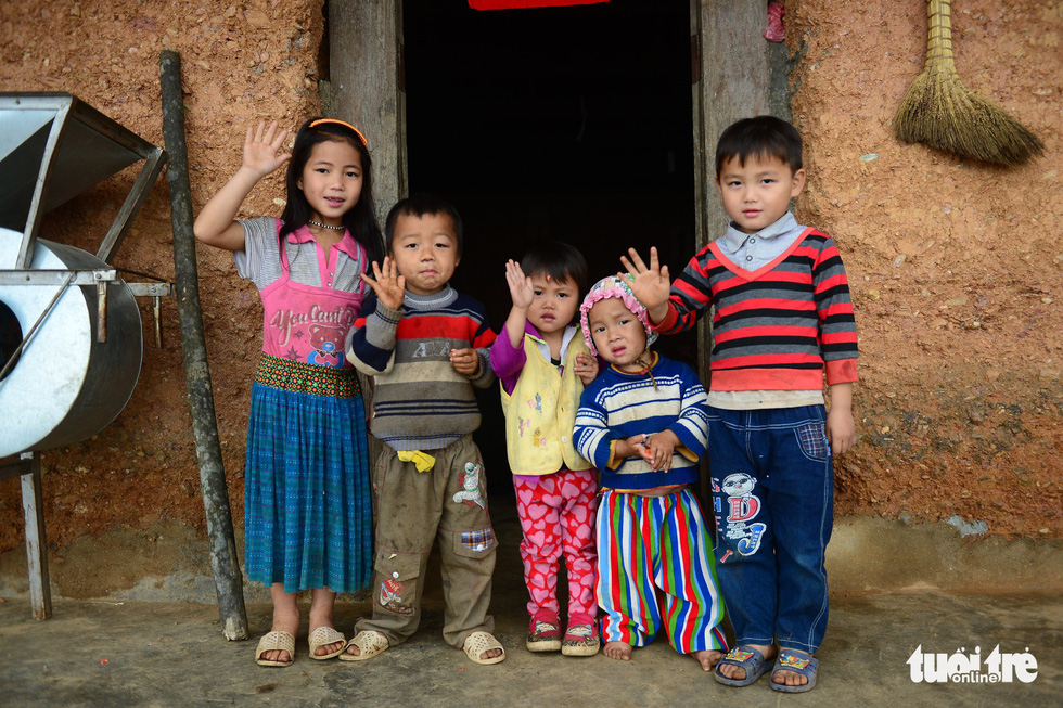 Local children at their house in Quan Ba District, Ha Giang Province, Vietnam. Photo: Quang Dinh / Tuoi Tre