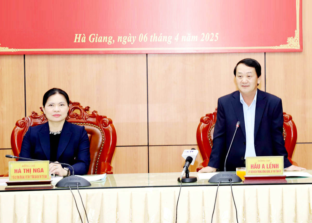 Bí thư Tỉnh ủy Hầu A Lềnh phát biểu tại buổi làm việc