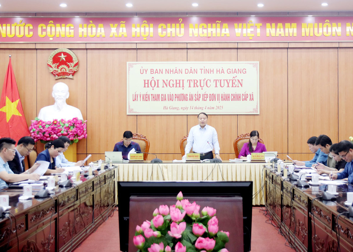 Các đại biểu dự hội nghị tại điểm cầu UBND tỉnh.