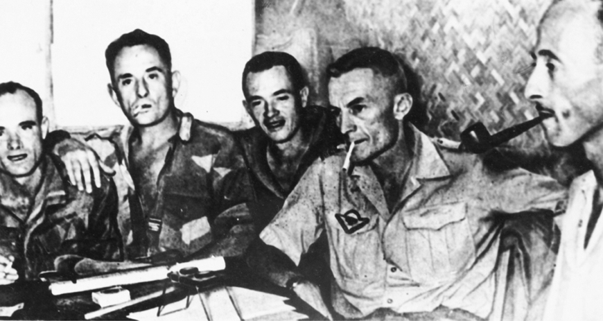 Những chỉ huy quân Pháp tại Điện Biên Phủ, năm 1954. Ảnh tư liệu