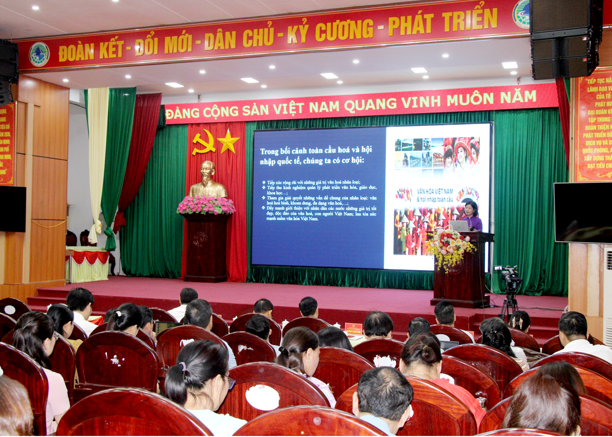 Quang cảnh hội nghị