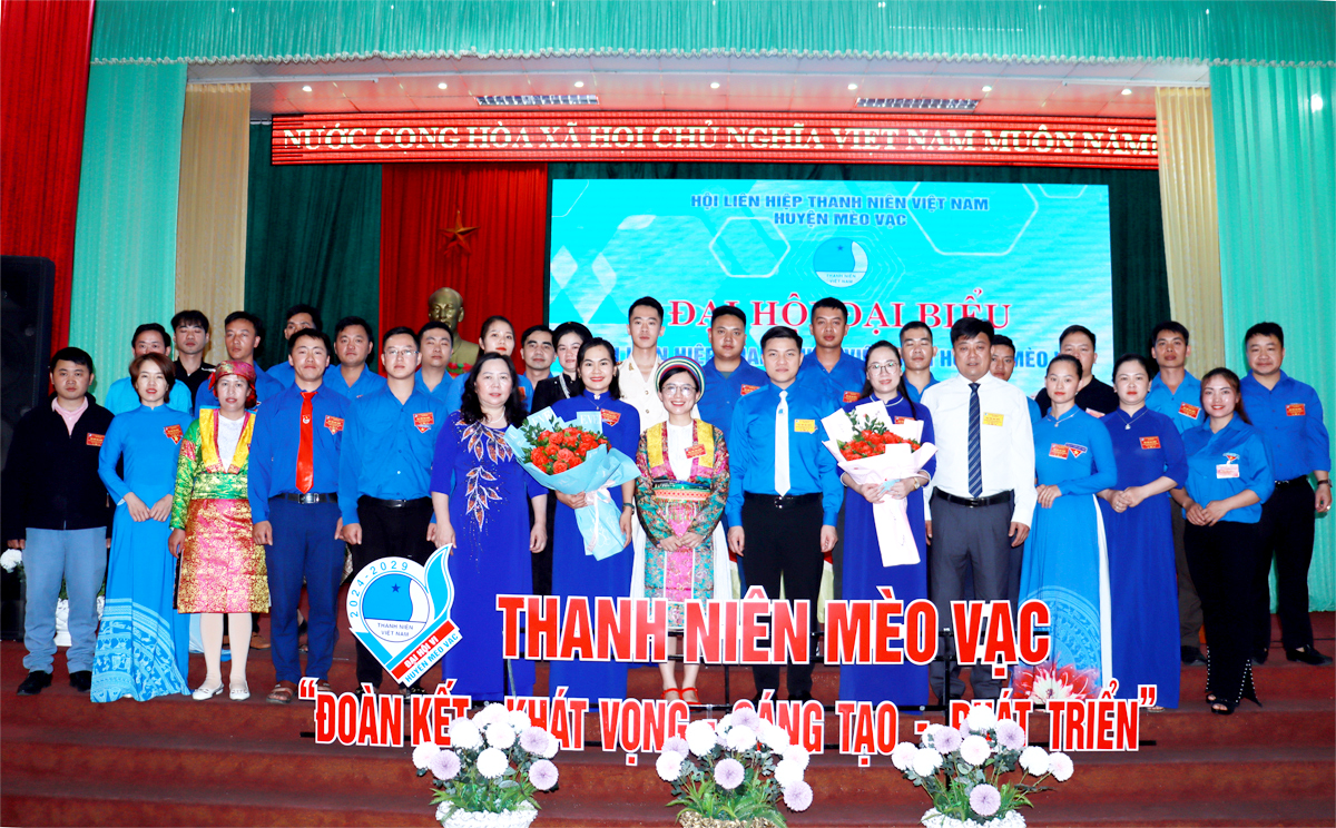 Ủy ban Hội Liên hiệp Thanh niên huyện Mèo Vạc khóa VI ra mắt Đại hội.
