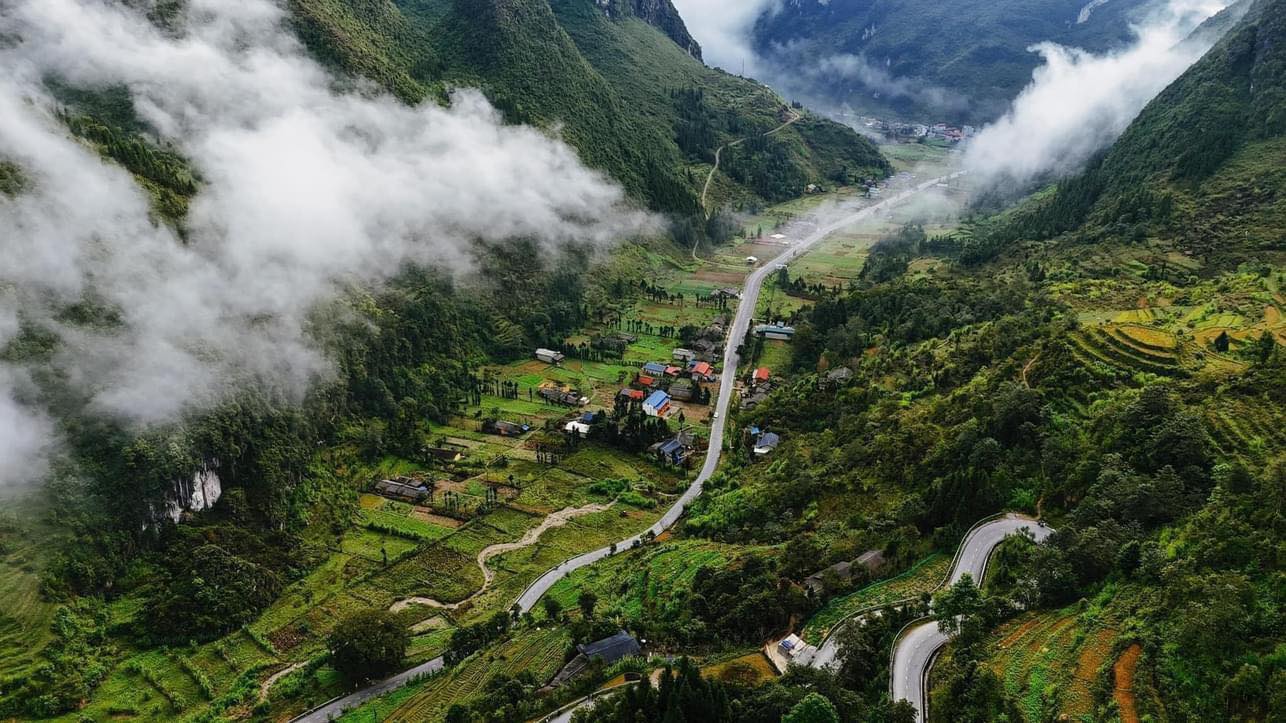 Pho Cao Valley, Dong Van