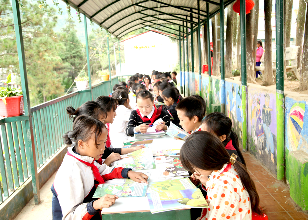 Trường Phổ thông dân tộc bán trú THCS Lao Và Chải (Yên Minh) xây dựng môi trường không khói thuốc lá.