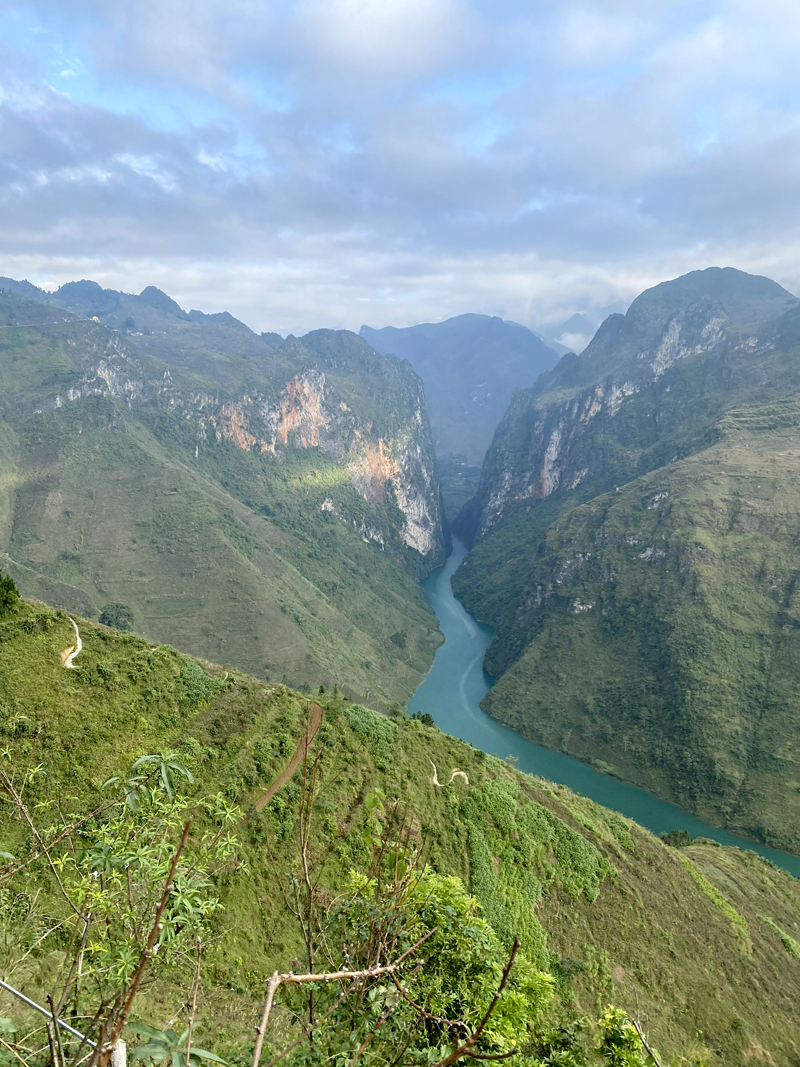 Sông Nho Quế nhìn từ Mã Pì Lèng.
