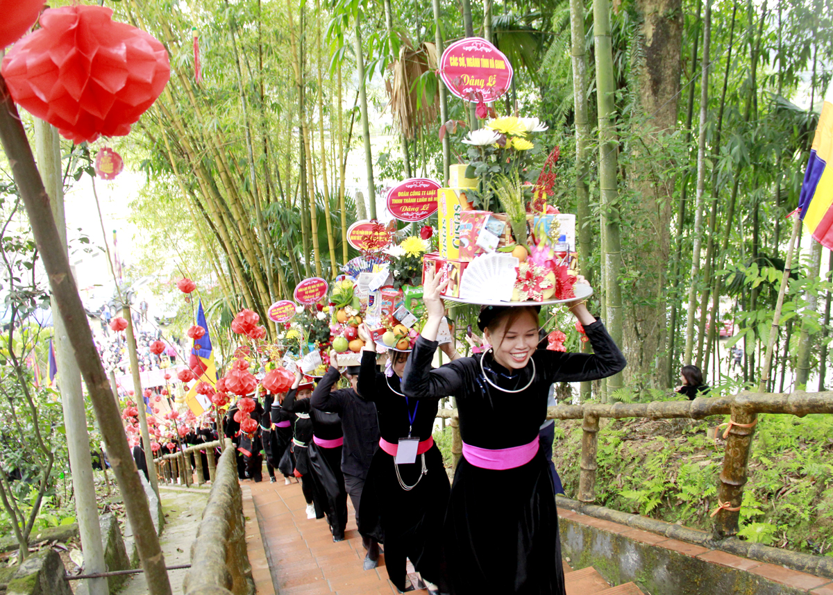 Lễ hội Lồng Tông huyện Vị Xuyên lần thứ Nhất nhằm gìn giữ và phát huy giá trị văn hóa dân tộc Tày.