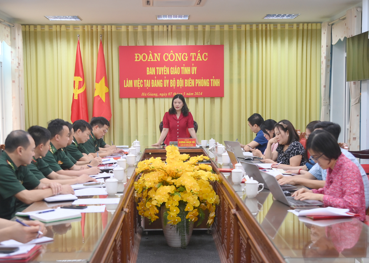 Trưởng Ban Tuyên giáo Tỉnh ủy Vương Ngọc Hà kết luận buổi làm việc.