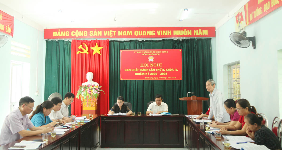 Toàn cảnh hội nghị.